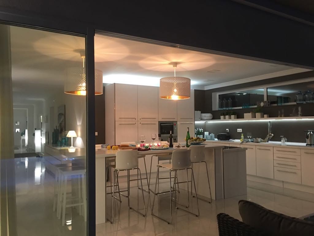 Coin café et équipements du petit-déjeuner de la Villa Nieves à Hondón de las Nieves, dans la province d’Alicante